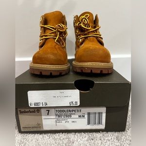 Timberland boots (boys)